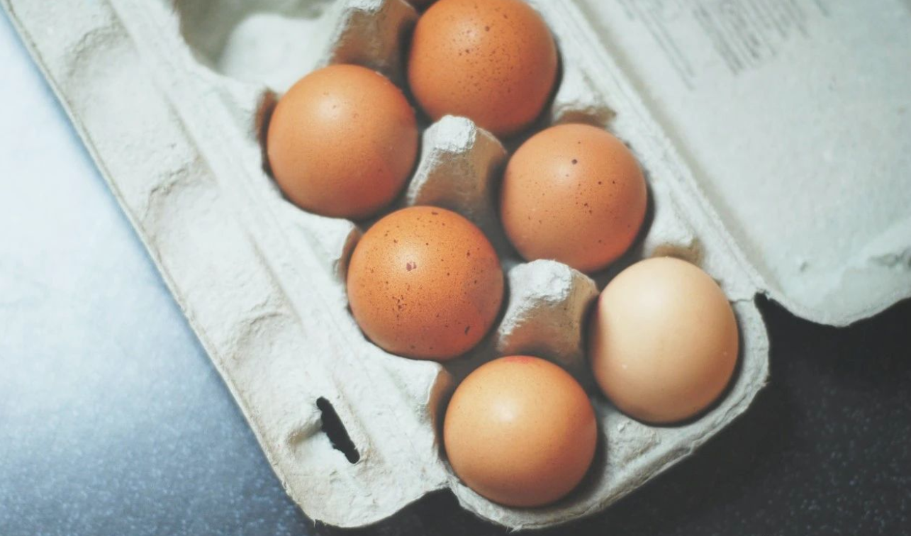 鸡蛋价格狂飙，地球人为什么急了？